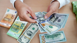 Tỷ giá hôm nay (22/12): Đồng USD tuột dốc về ngưỡng 101