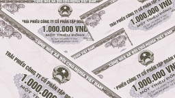 Tâm lý bán tháo chứng chỉ quỹ: Nhà đầu tư tự “trói chân mình”