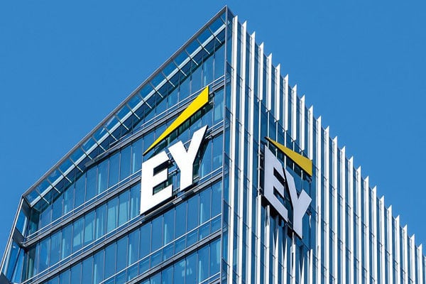 Tổng giám đốc mới của EY bác bỏ kế hoạch chia tách hai hoạt động kinh doanh chính của công ty