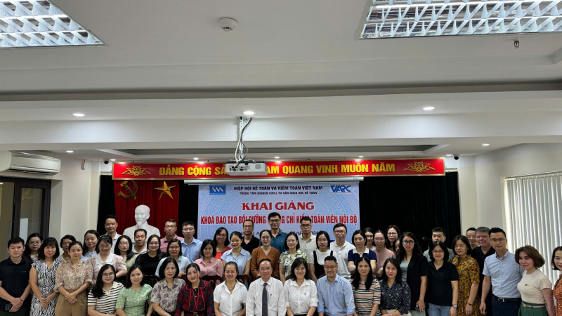 Trung tâm Nghiên cứu và tư vấn khoa học kế toán (Hiệp hội Kế toán và kiểm toán Việt Nam) khai giảng khóa đào tạo Kiểm toán viên nội bộ (KTVNB) cấp độ chuyên sâu