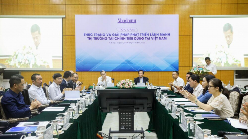 Cần tránh hiểu nhầm các công ty tài chính chính thức với các tổ chức tín dụng đen